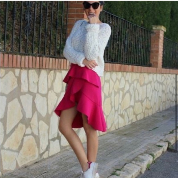 Zara hot pink skirt - Picture 4 of 9